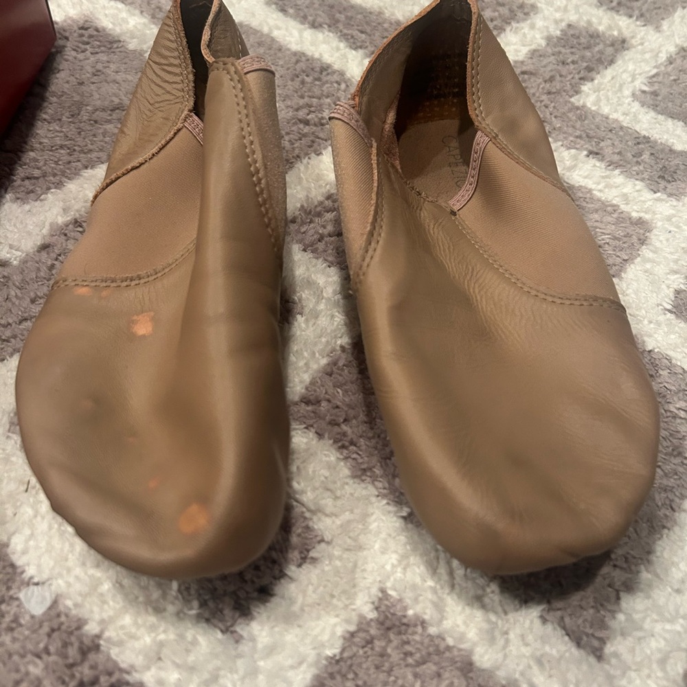 Capezio Brown Dance Shoes Size 9
